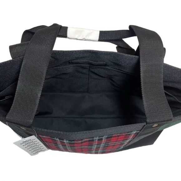 BNWT Urban Outfitters Plaid Tote PERFECT HOLIDAY TOTE; PRICE FIRM NO DISCOUNTS! - Picture 7 of 14